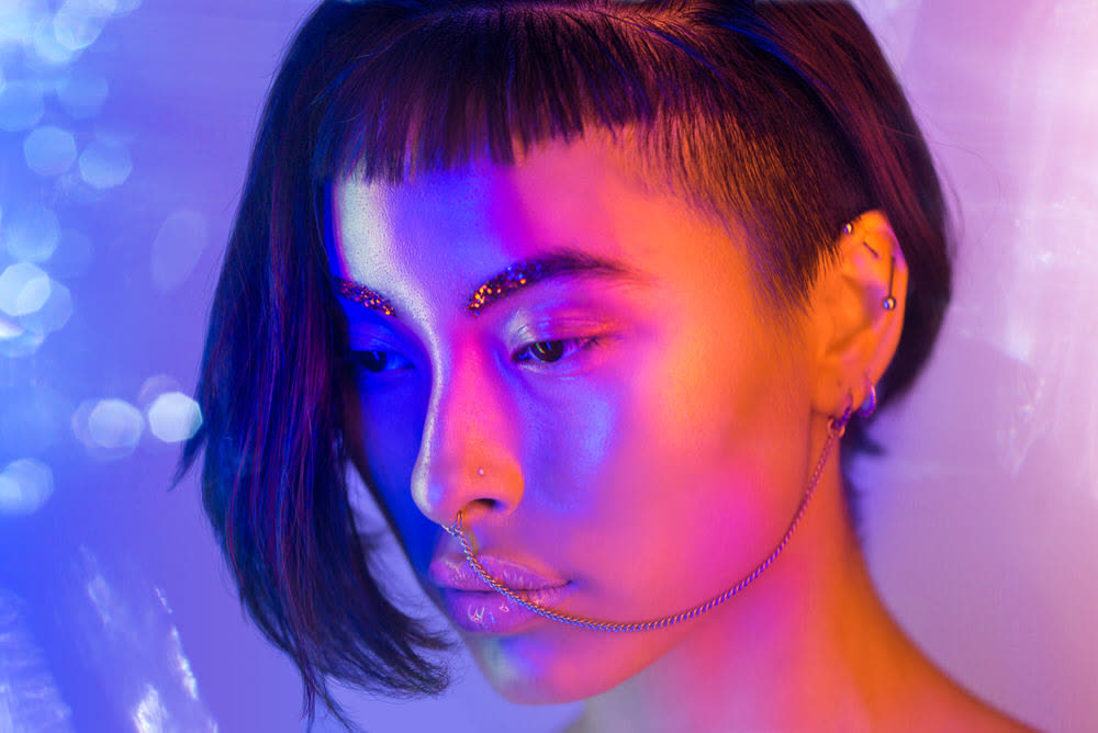 « Skindrop » editorial shooting. Model: Yuki, Philippe Witana & Mbali
Makeup by Kathryn Robbins Photography, Creative Direction and retouch by Olivier Hero Dressen